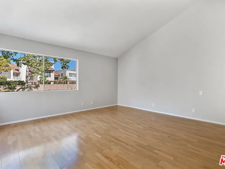 603 Racquet Club Ln — Photo 25