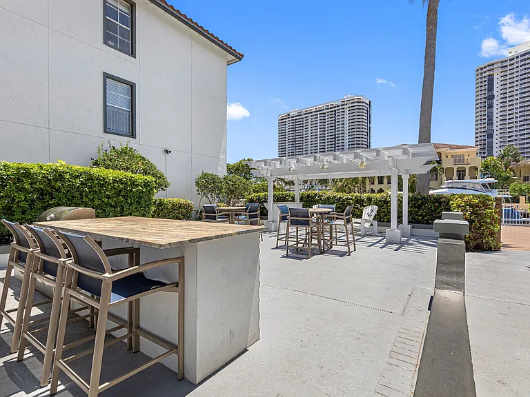 Town Aventura — Photo 18