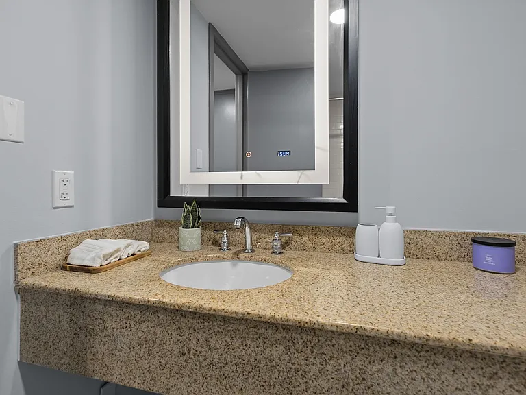 The Presley Apartments — Photo 10