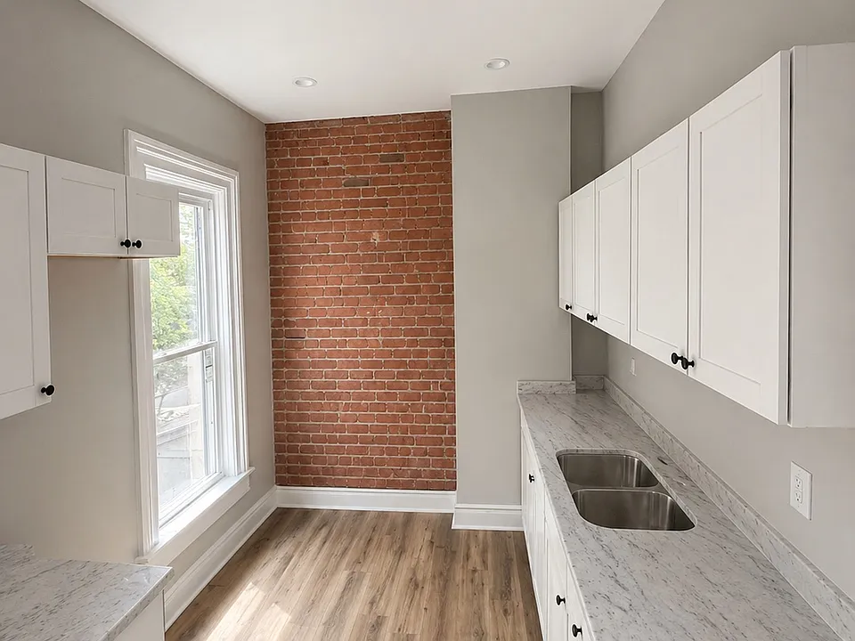 33-35 Clark Pl