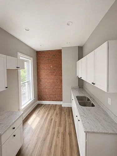 33-35 Clark Pl Photo 1