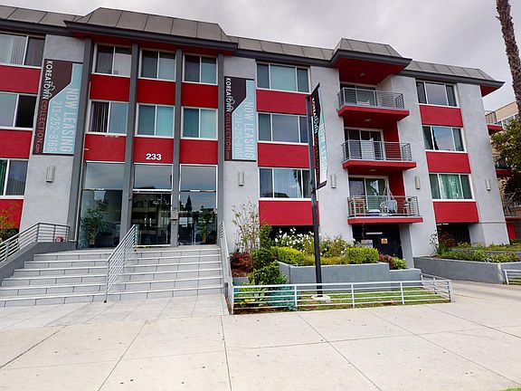 2nd image of 233 S Lafayette Park Pl #2c1e202a6