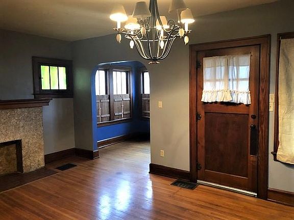 4th image of 312 Knoles Ave