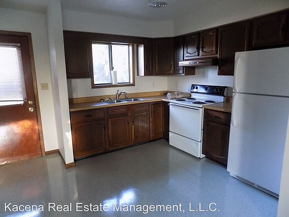 2nd image of 285 Juniper Ct Unit B