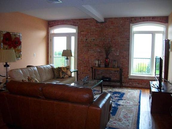 5th image of 107 N Lakeshore Blvd APT 2B