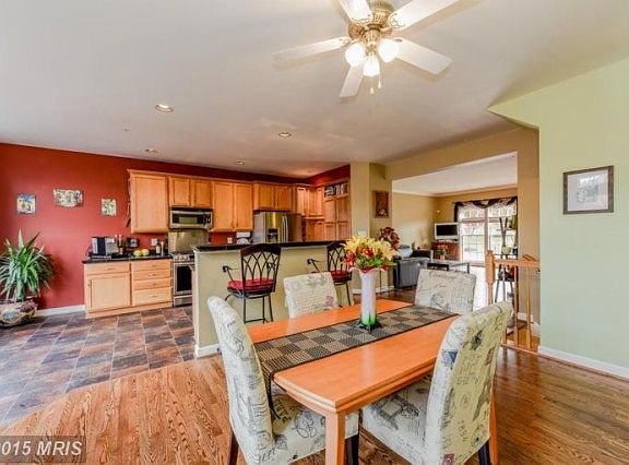 3rd image of 2214 Sussex Way