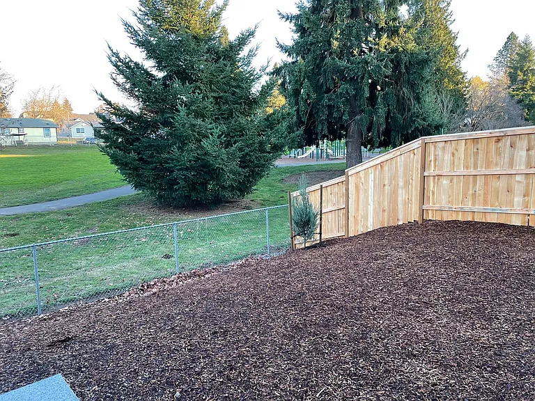 4941 NE 24th Ave — Photo 41
