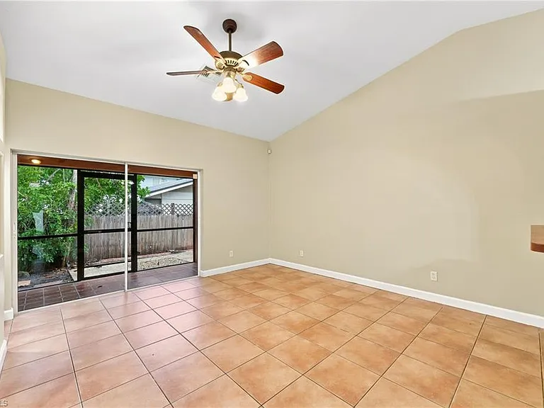 4438 Pine Lake Rd — Photo 6