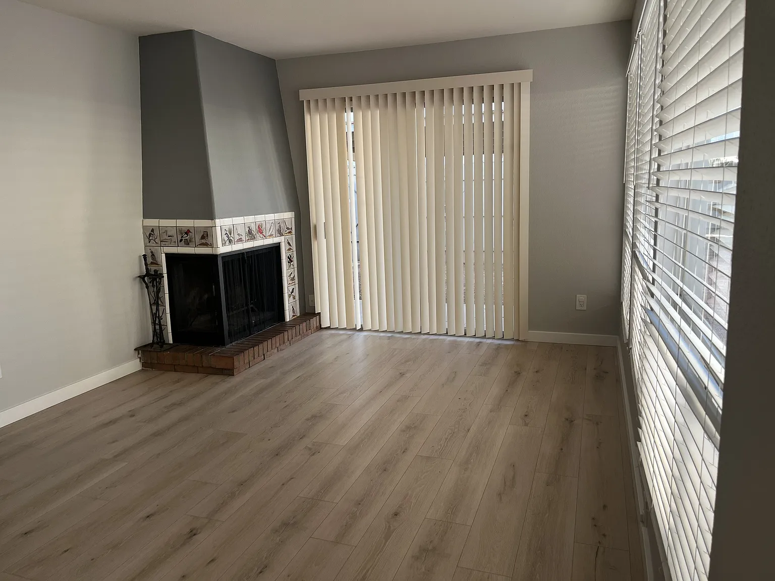 2 bed, 1050 sqft, $1,850 — Photo 2