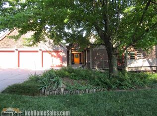 6300 Marlborough Rd, Lincoln, NE 68516