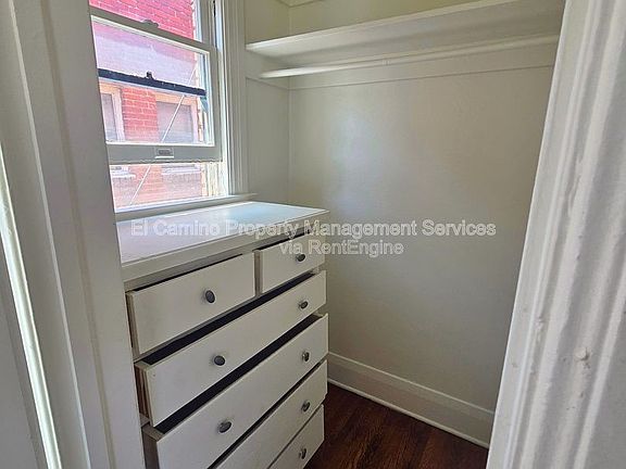 4th image of 336 W 9th St
