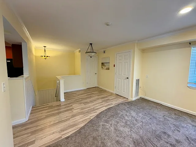56 Pointe Cir S