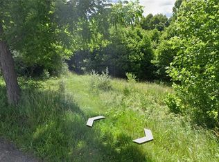 9284 Briar Rd, Magnolia, OH 44643