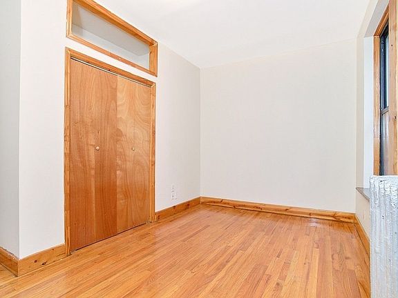 5th image of 509 W 170th St APT 33