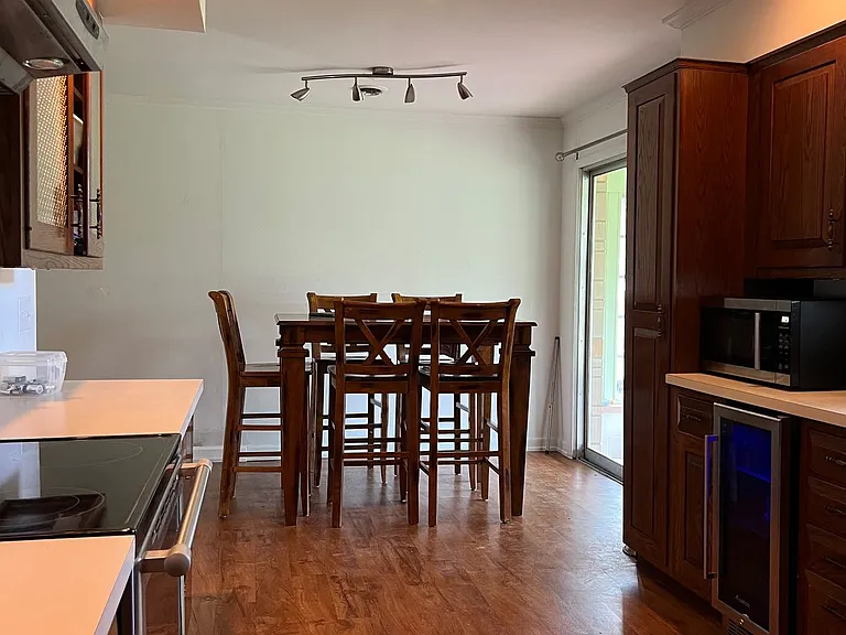 4071 W Broadway Ave — Photo 4
