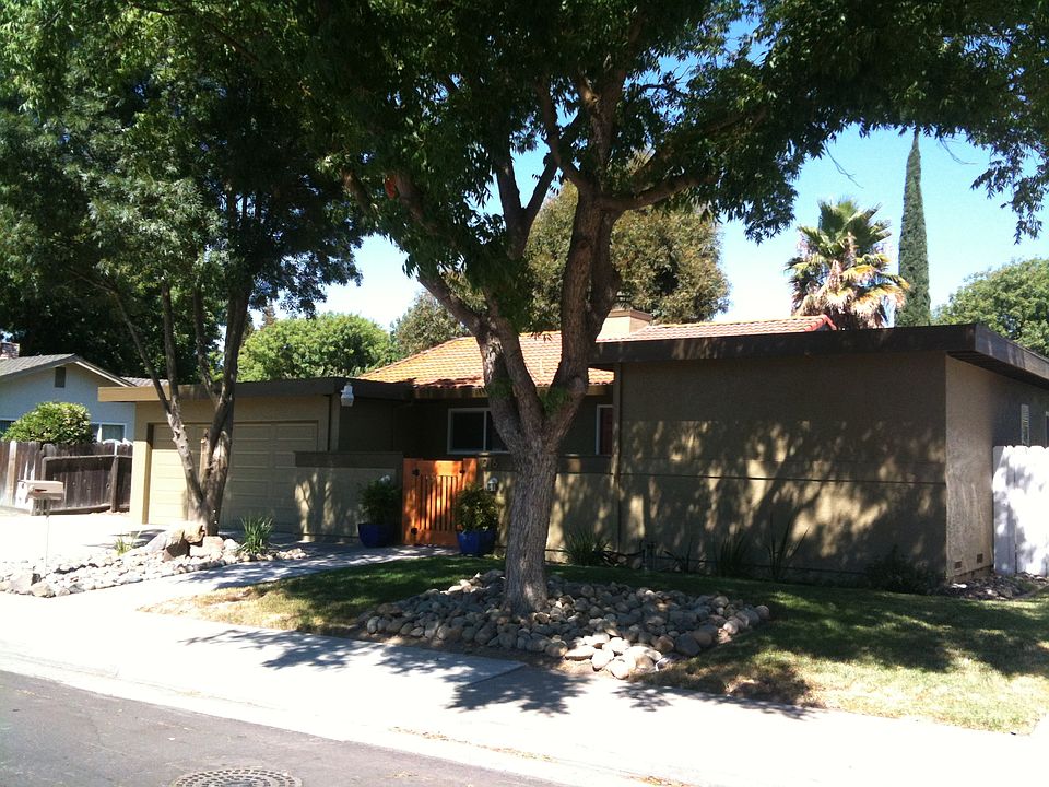 1016 Sonoma