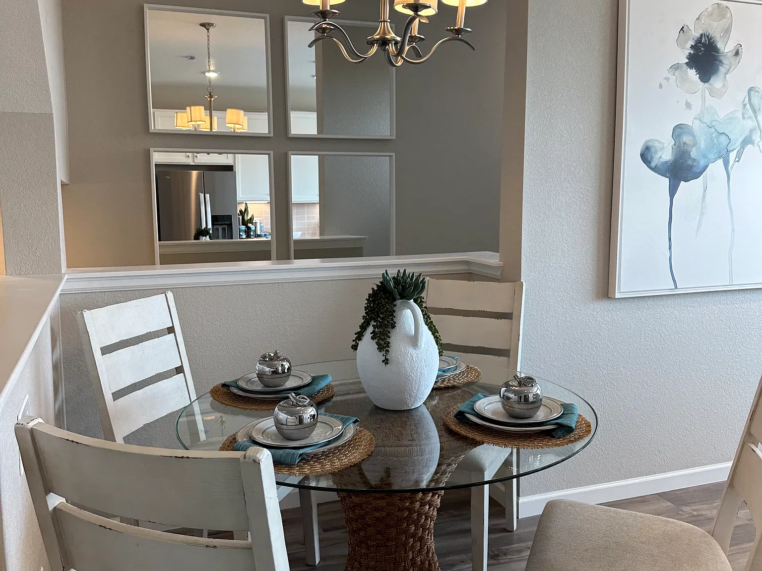 4 bed, 3.5 bath, 1905 sqft, $3,200 — Photo 2