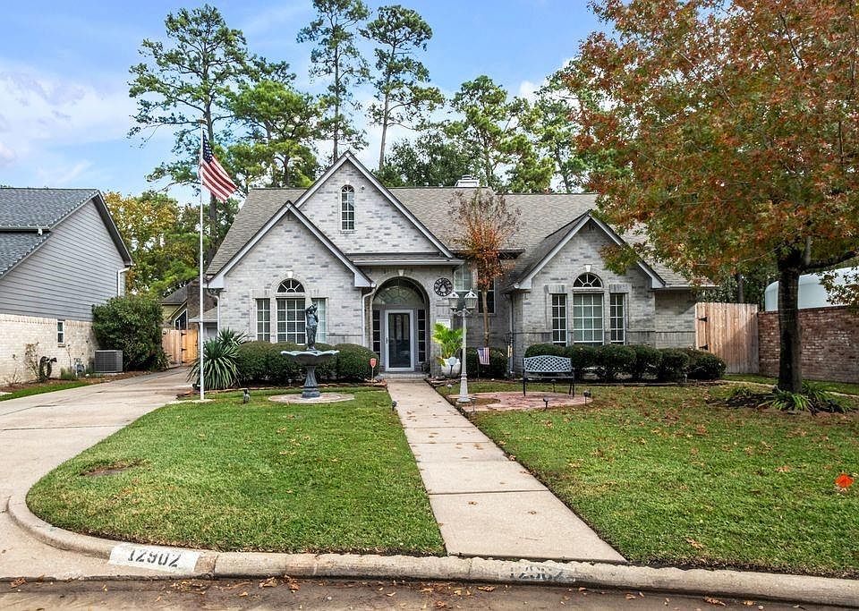 1st image of 12902 Lake Mist Dr
