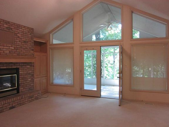 2nd image of 56 Kensington Dr