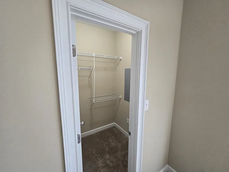 113 Village Ln — Photo 18