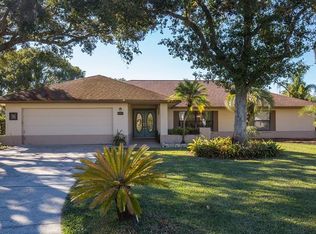 1903 N Golfview Dr, Plant City, FL 33566