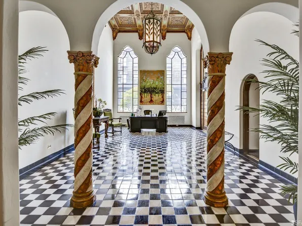 1101 Green St #1101, San Francisco, CA 94109