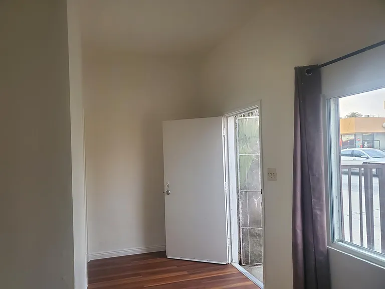 9338 Valley Blvd — Photo 7