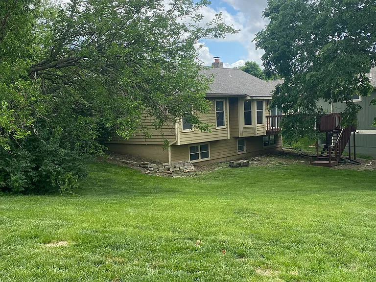 1501 Medinah Rd — Photo 29