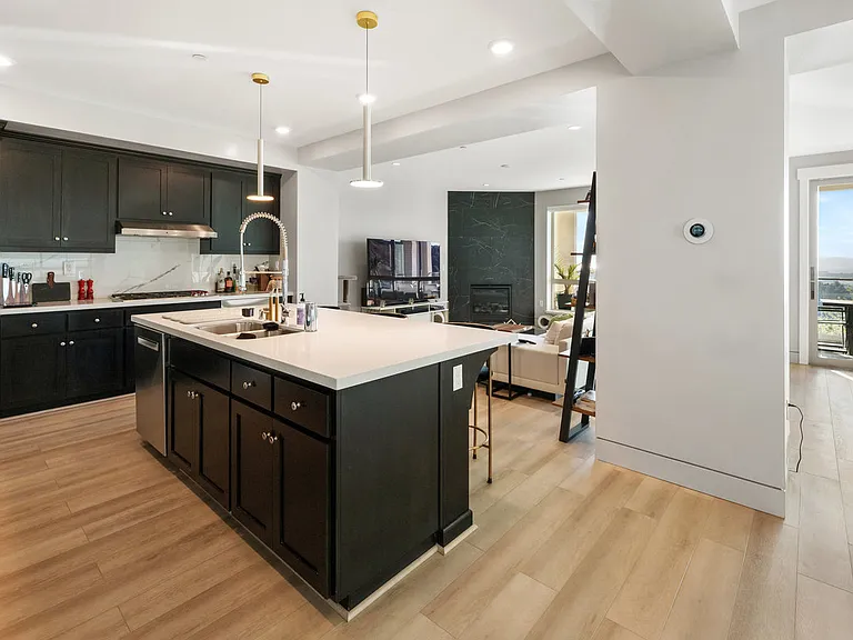 6775 Skyview Dr — Photo 14
