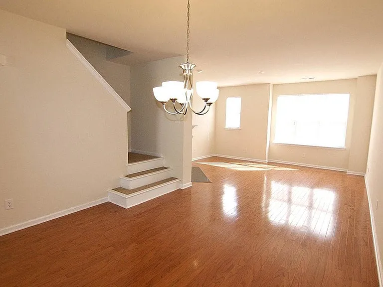 143 Dove Cottage Ln — Photo 7