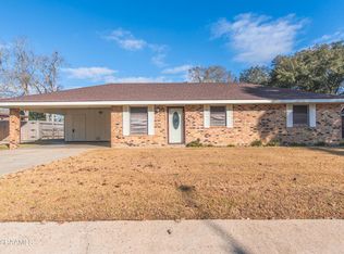 206 Quebec Cir, Lafayette, LA 70507