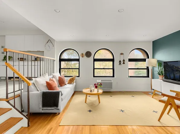 450 Clinton St APT 4B, Brooklyn, NY 11231