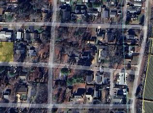 7th St, Colonial Beach, VA 22443