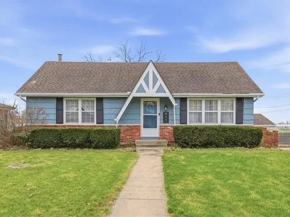 407 SW Glendana St, Lees Summit, MO 64081