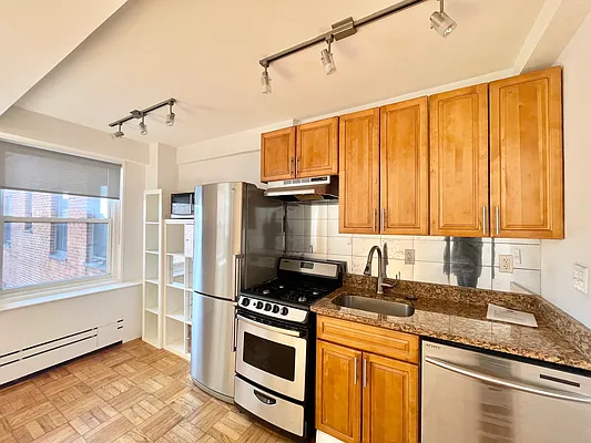 Rented by Compass | media 23