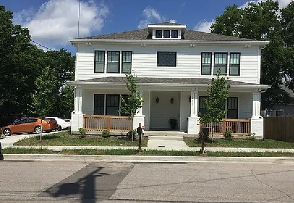 2 bed, 2.5 bath, 1500 sqft, $2,675 — Photo 2