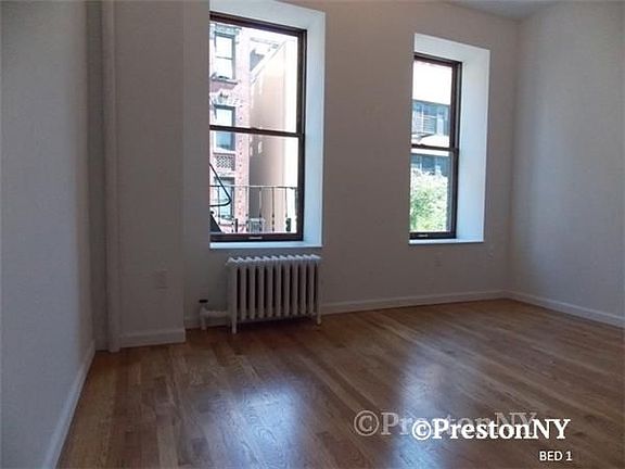 4th image of 172 Prince St APT 2E