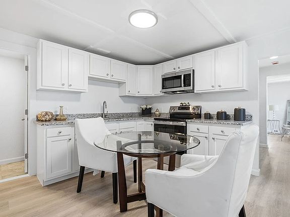 2nd image of 14 Staten St #1