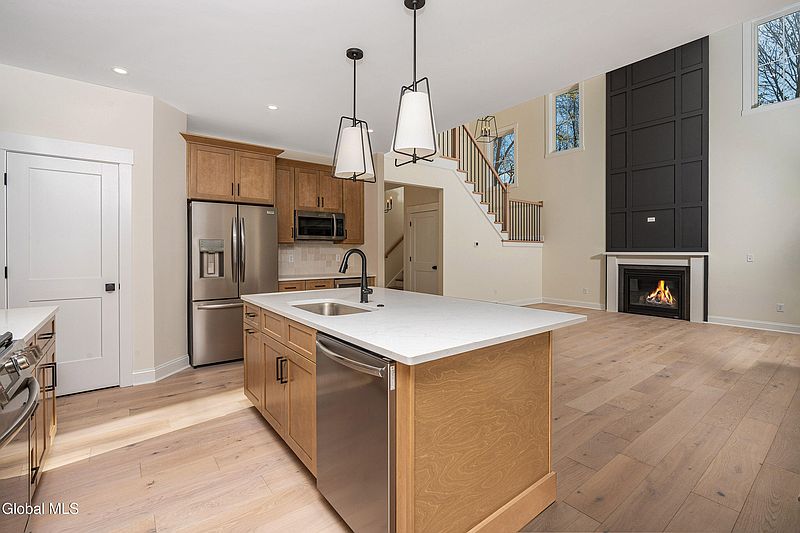 5th image of 73 Ashtree Lane