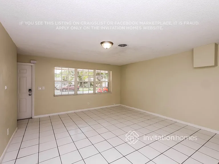 9413 SW 53rd St — Photo 6