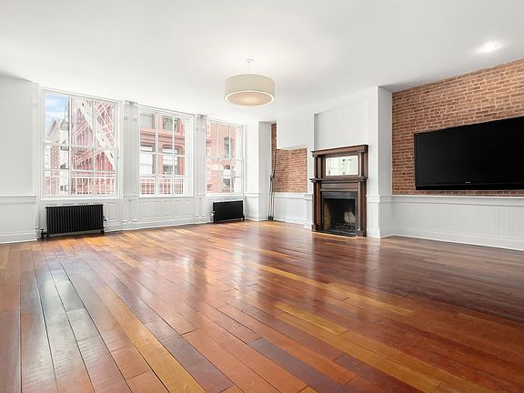 4th image of 27 Howard St #3R