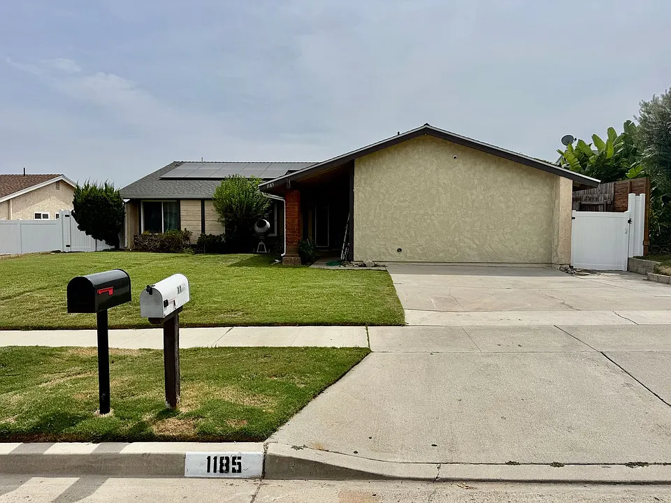 1185 Zircon St #1