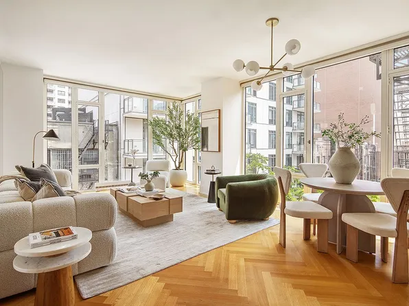 305 E 85th St #5B, New York, NY 10028