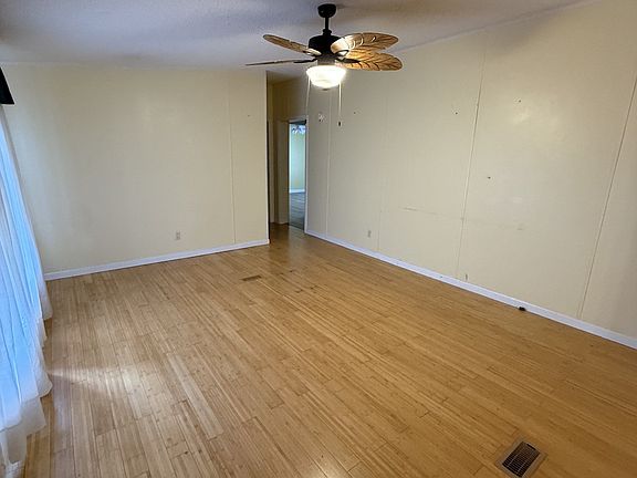 3rd image of 1791 W Valley Rd