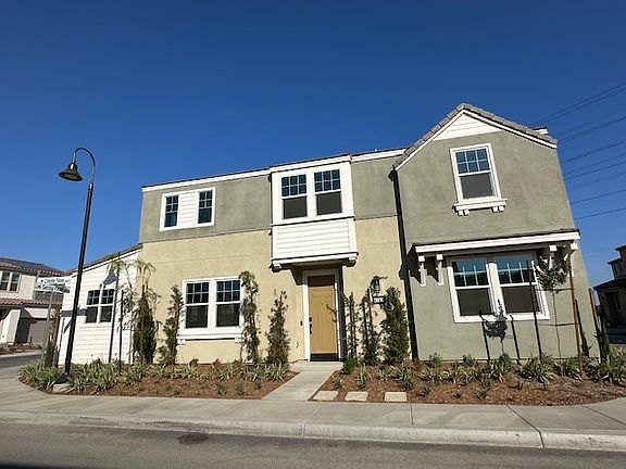 2nd image of 4151 S Cleome Paseo #1