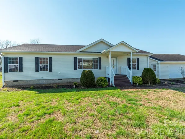 181 High Valley Estates Dr, Alexander, NC 28701