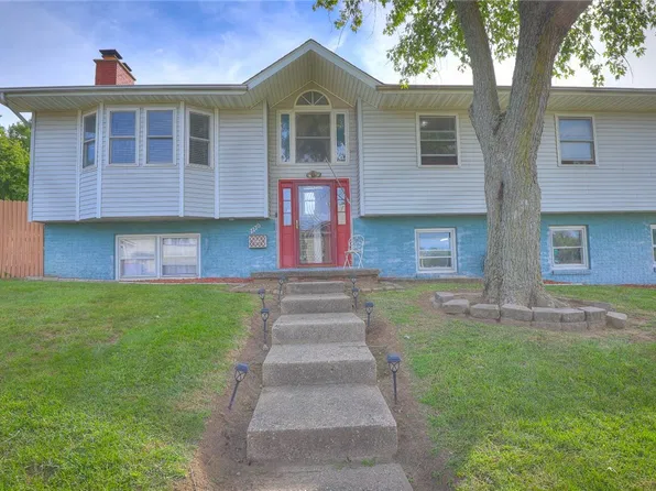 2220 N Longwood Dr, Decatur, IL 62526