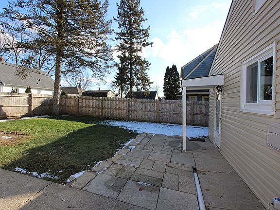 4th image of 107 S Du Bois Ave