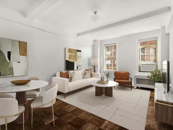 24 Fifth Avenue image 1 of 18