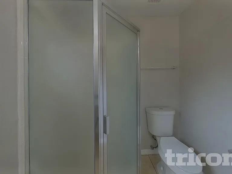 312 Colony Ct — Photo 10